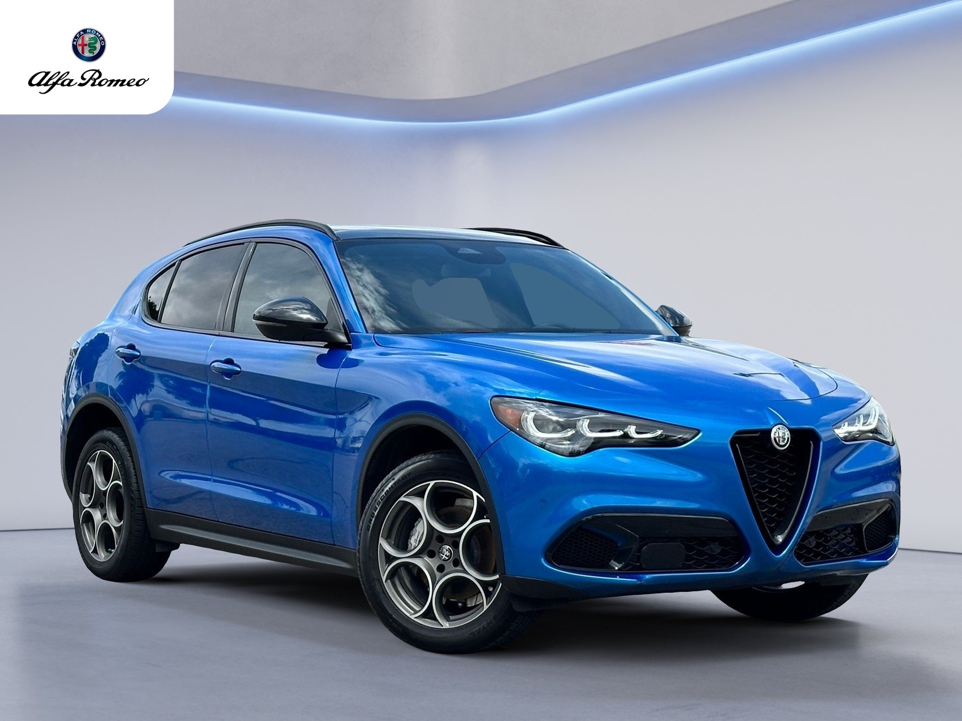 2025 Alfa Romeo Stelvio Base