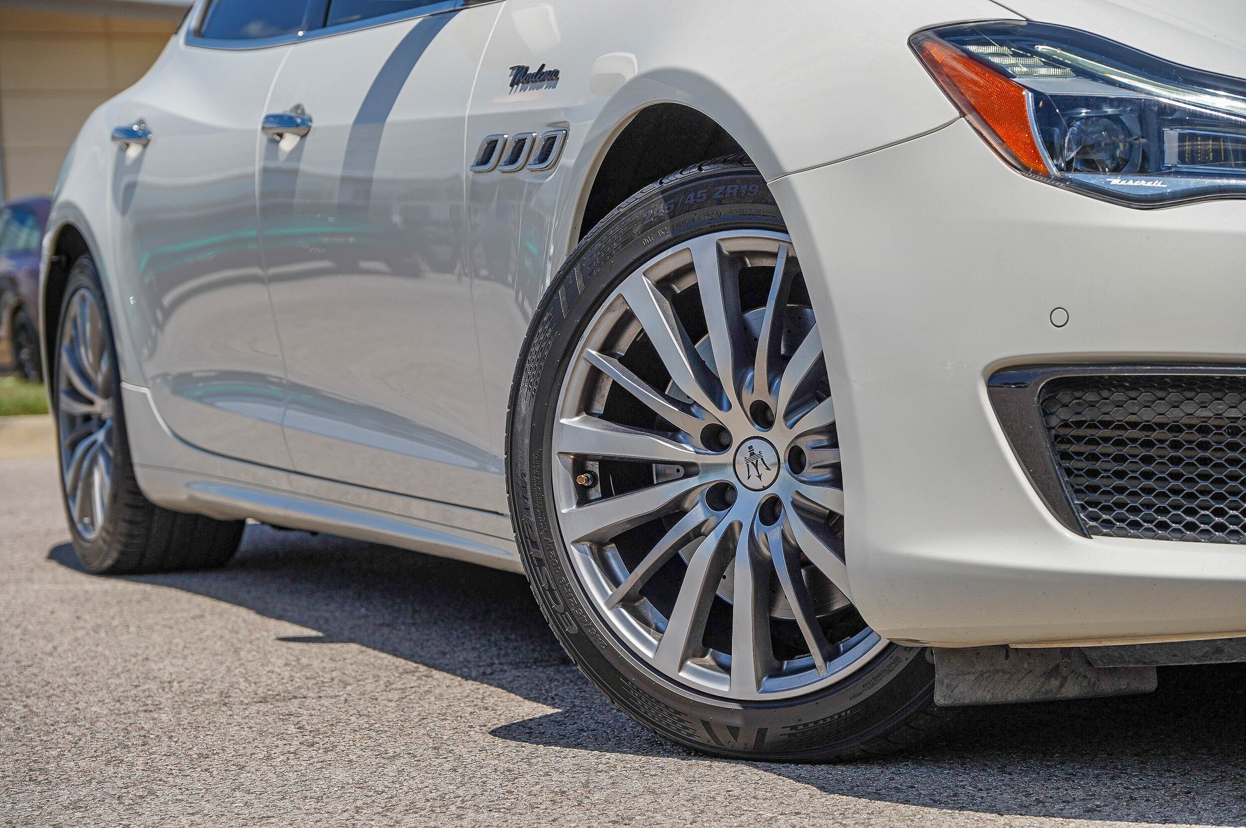 2022 Maserati Quattroporte Modena photo 2