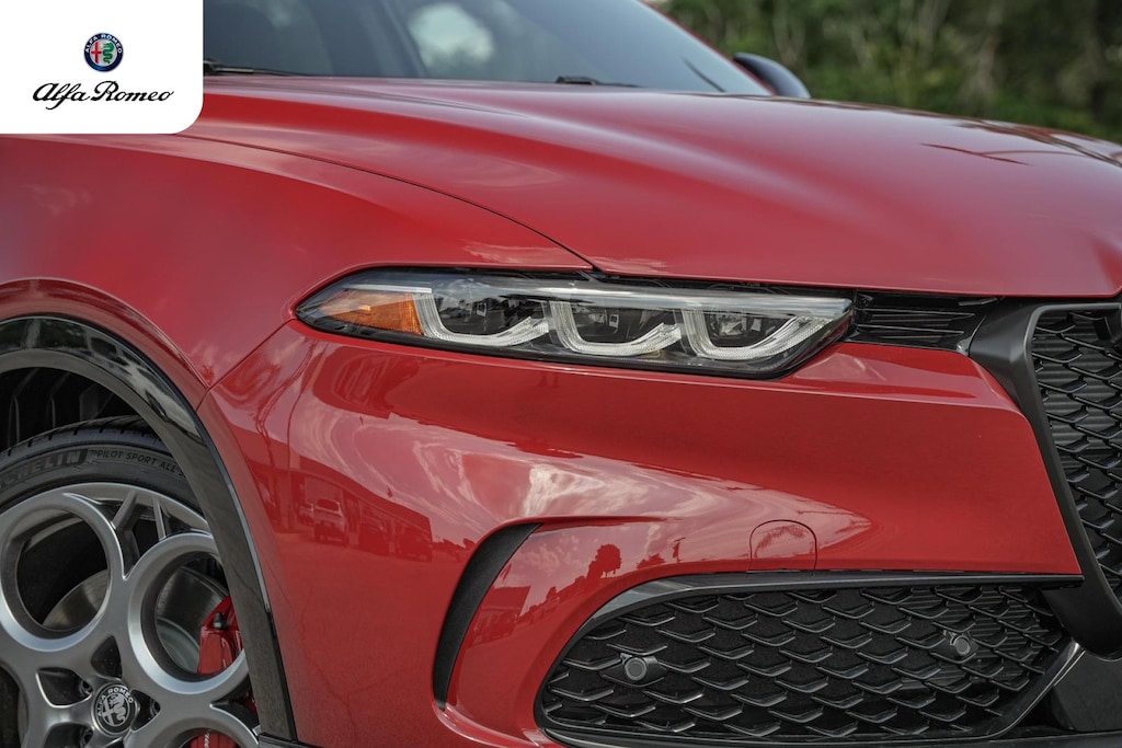 New 2025 Alfa Romeo Tonale AWD Sport Utility