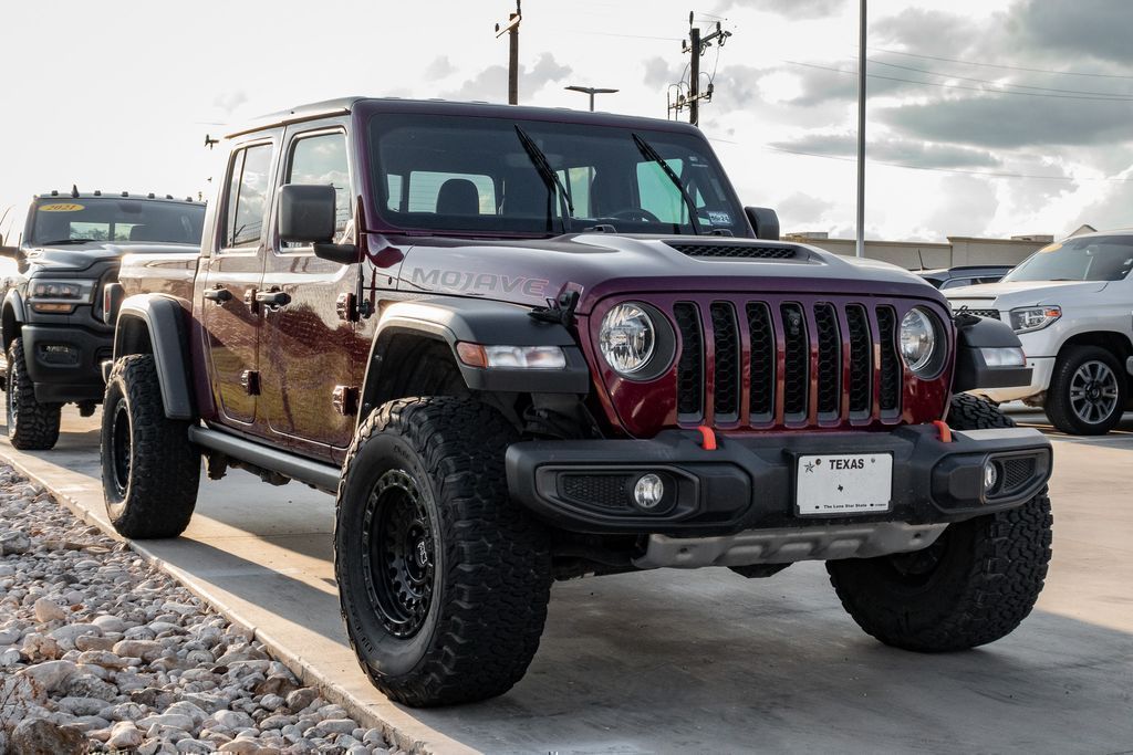 Used 2022 Jeep Gladiator Mojave with VIN 1C6JJTEG8NL115368 for sale in Castroville, TX