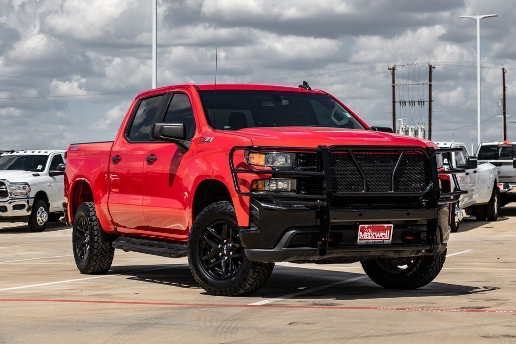 Used 2020 Chevrolet Silverado 1500 Custom with VIN 3GCPYCEF5LG302759 for sale in Castroville, TX