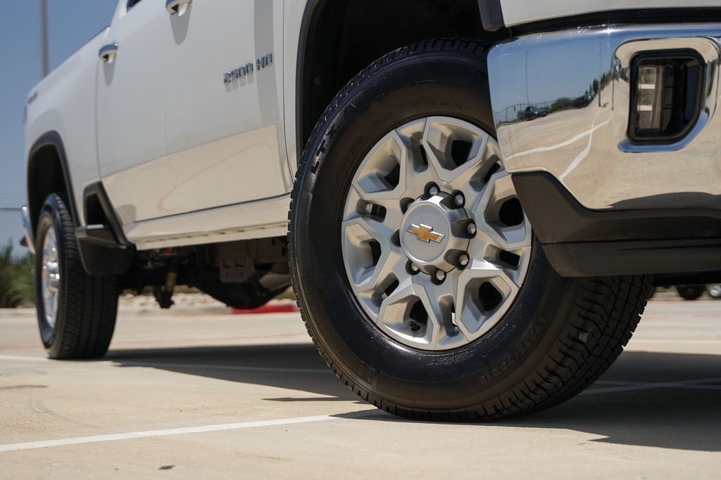 Used 2024 Chevrolet Silverado 2500HD LTZ with VIN 2GC1YPEY7R1104202 for sale in Castroville, TX