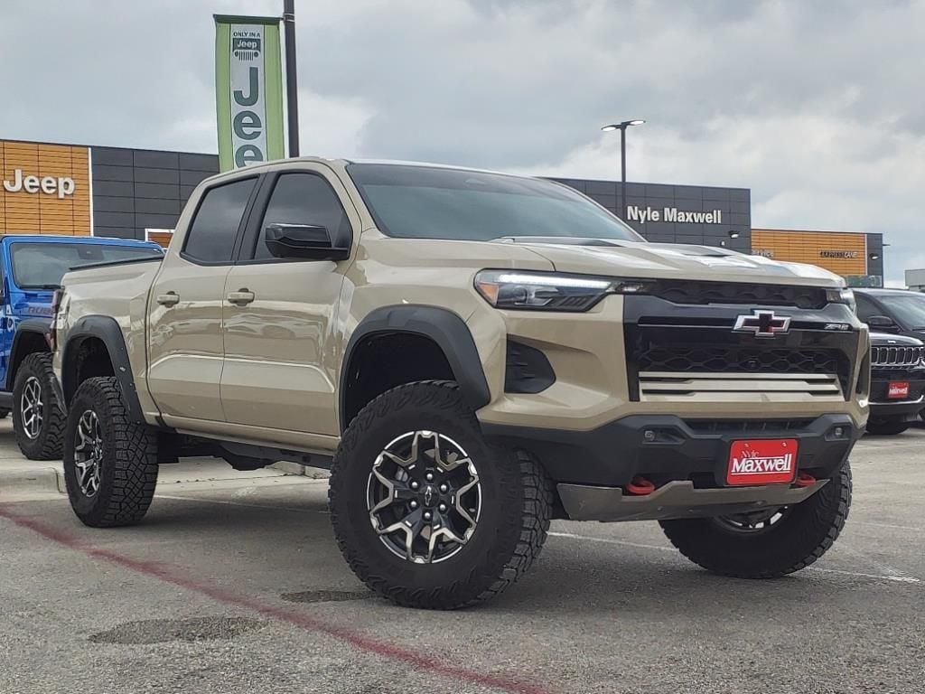 Used 2024 Chevrolet Colorado ZR2 with VIN 1GCPTFEK6R1146509 for sale in Killeen, TX