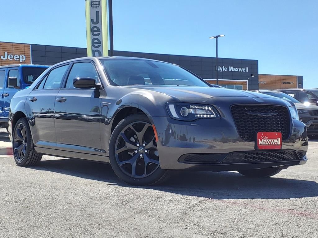 Used 2023 Chrysler 300 Touring with VIN 2C3CCAAG9PH688158 for sale in Killeen, TX