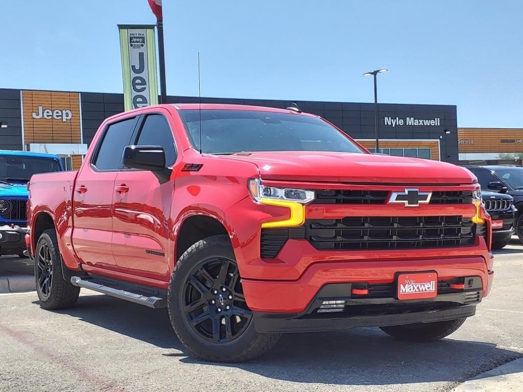 Used 2023 Chevrolet Silverado 1500 RST with VIN 1GCUDEE8XPZ111551 for sale in Killeen, TX