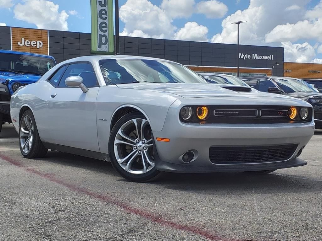 Used 2022 Dodge Challenger R/T with VIN 2C3CDZBT0NH105447 for sale in Killeen, TX