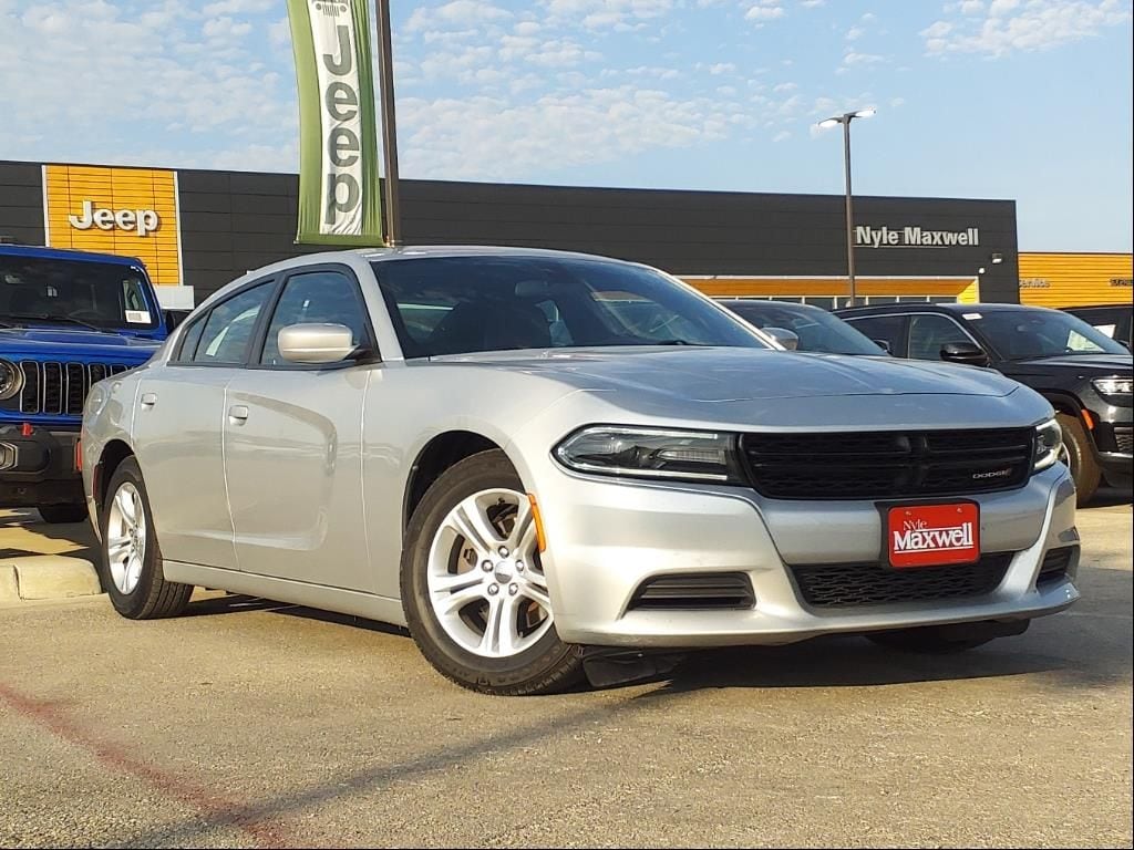 Used 2020 Dodge Charger SXT with VIN 2C3CDXBG6LH214032 for sale in Killeen, TX