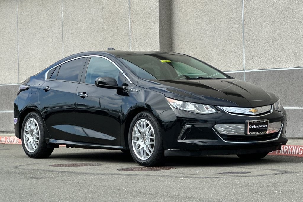 Used 2017 Chevrolet Volt LT with VIN 1G1RC6S58HU108440 for sale in Oakland, CA