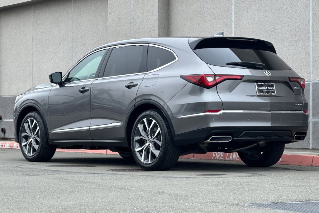 2022 Acura MDX Technology SH-AWD photo 6