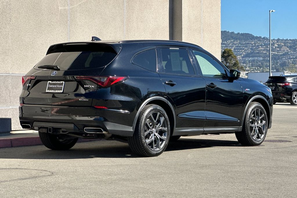 2023 Acura MDX A-Spec SH-AWD photo 4