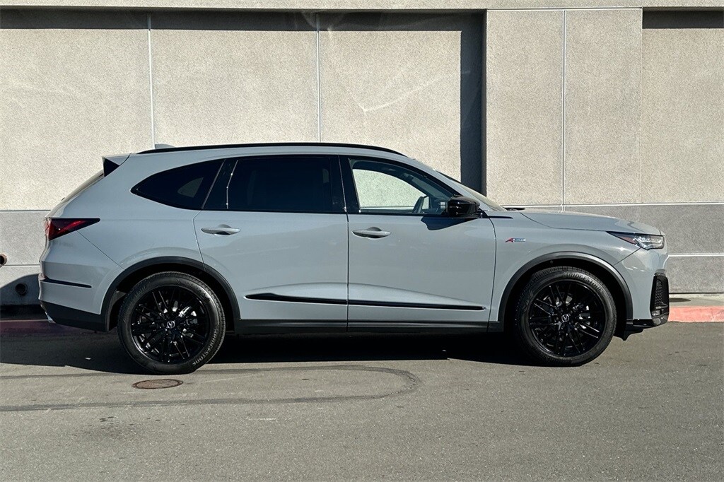 2026 Acura MDX A-Spec Advance SH-AWD photo 3