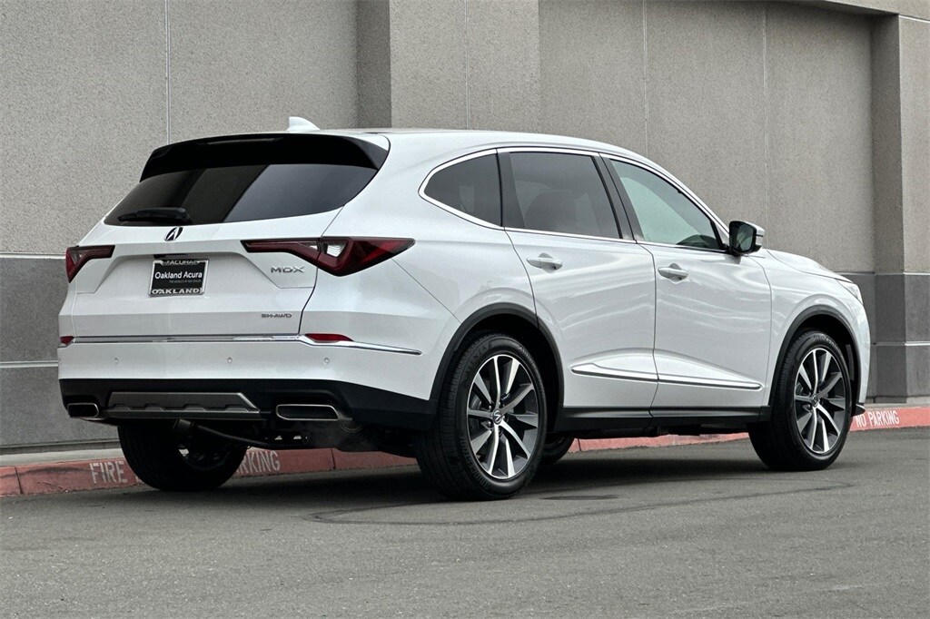 2026 Acura MDX Technology SH-AWD photo 4