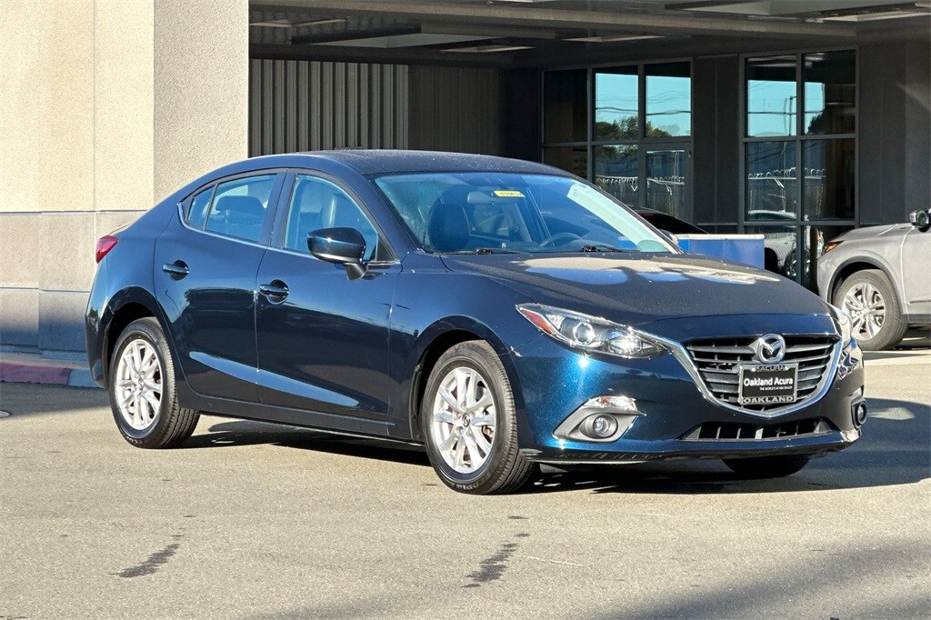 2015 Mazda Mazda3 Grand Touring photo 2