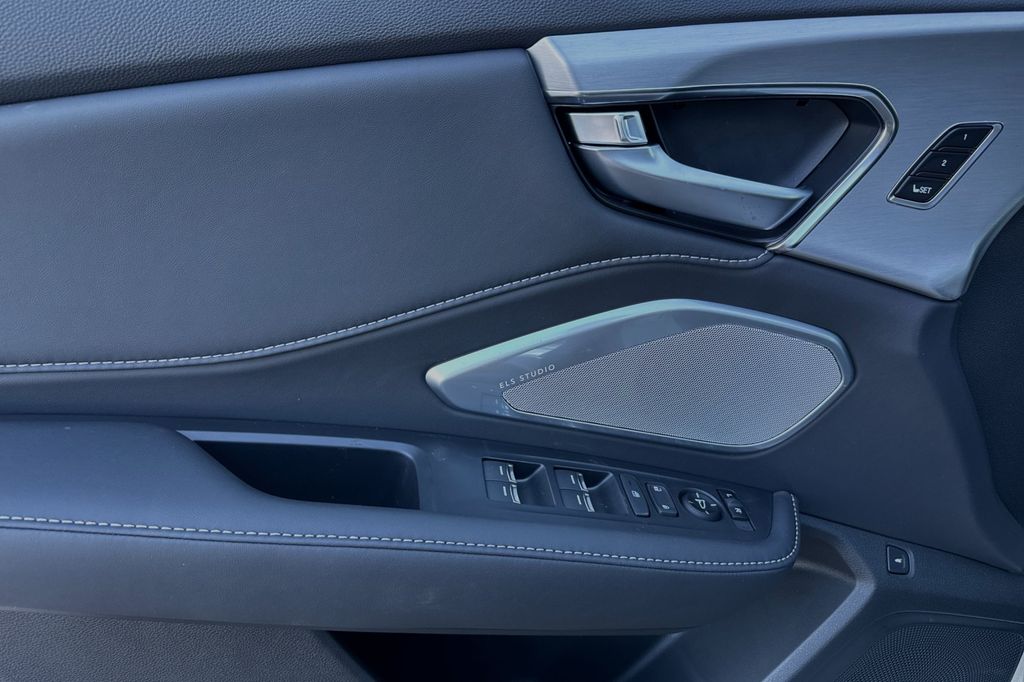 2025 Acura RDX Technology Package - Photo 8