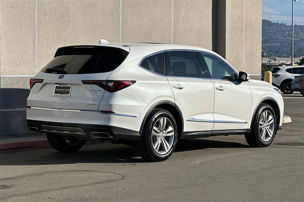 2026 Acura MDX Base SH-AWD photo 4