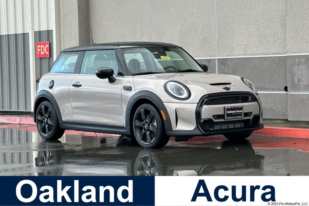 2023 MINI 3 Door S