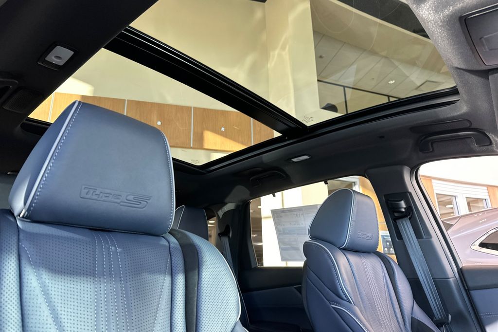 2026 Acura MDX Type S w/Advance Package - Photo 17