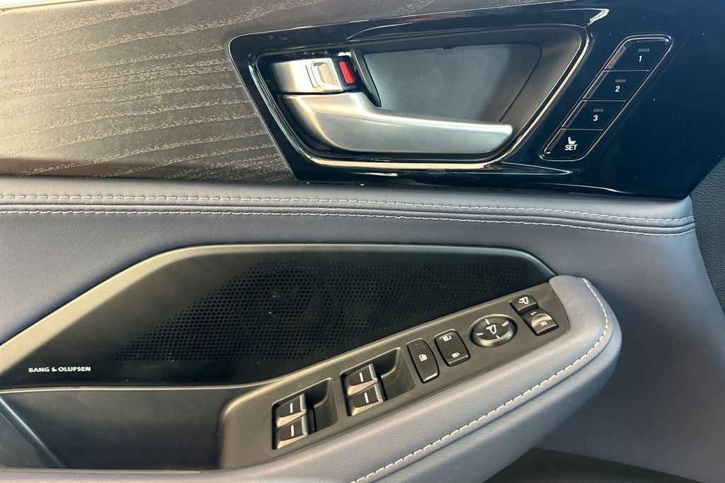 2026 Acura MDX Type S w/Advance Package - Photo 10