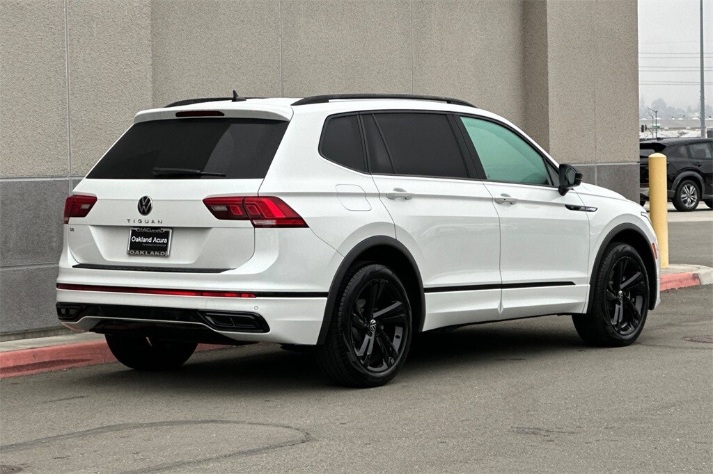 2024 Volkswagen Tiguan SE R-Line Black photo 3