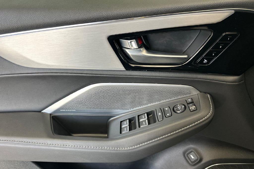 2026 Acura MDX Technology Package - Photo 12