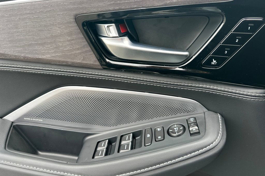 2026 Acura MDX Advance Package - Photo 11