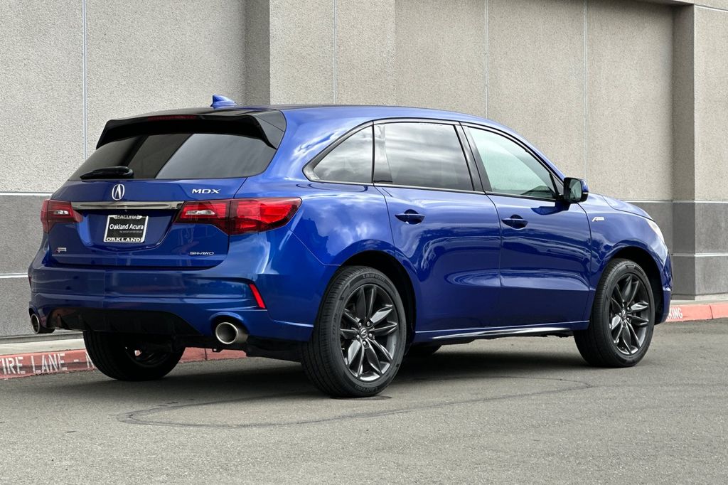 2020 Acura MDX Technology & A-Spec Packages SH-AWD photo 4