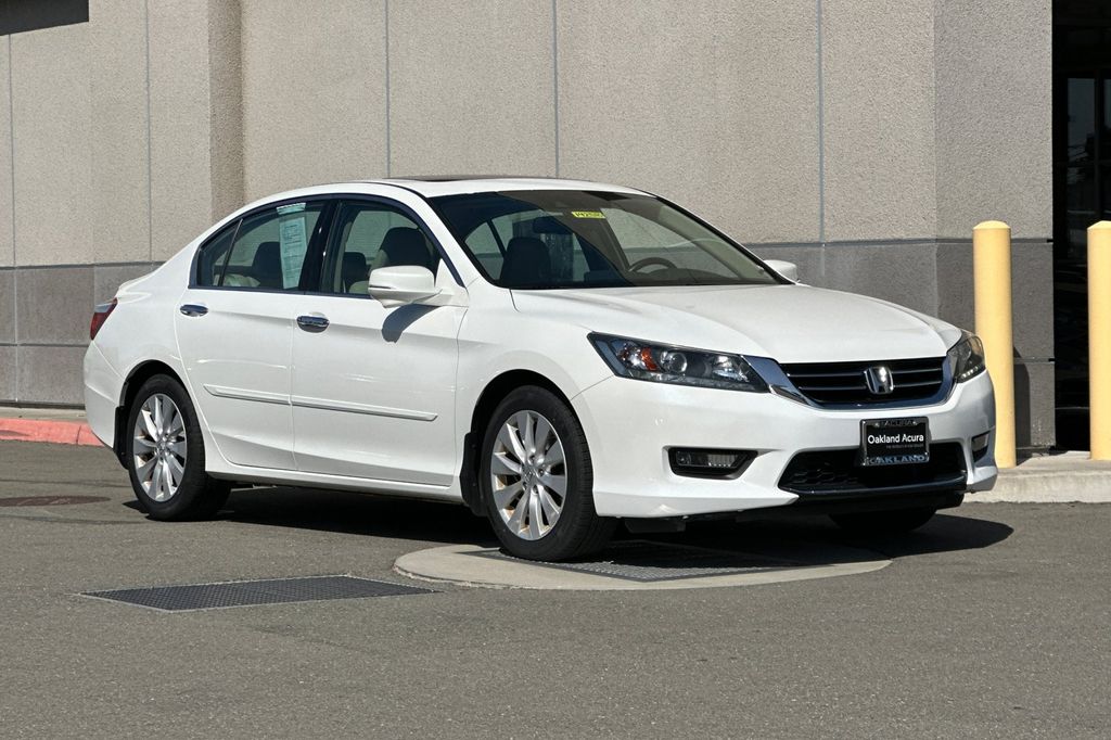 Used 2014 Honda Accord EX-L V-6 with VIN 1HGCR3F8XEA019952 for sale in Oakland, CA