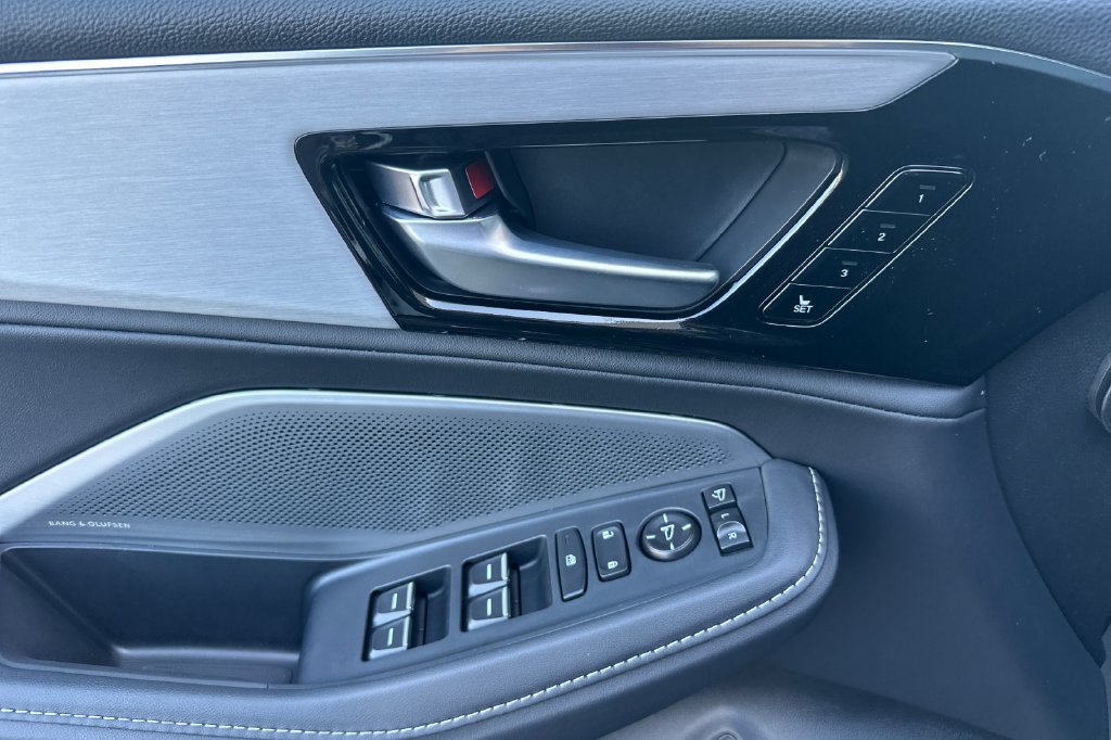 2026 Acura MDX Technology Package - Photo 12