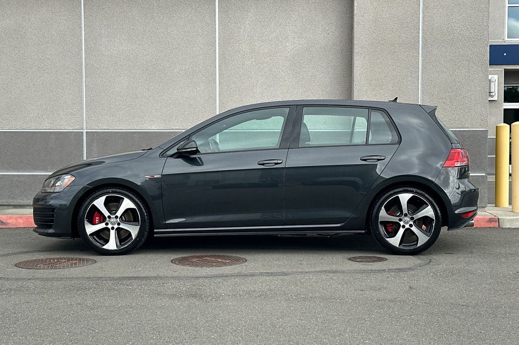 2017 Volkswagen Golf GTI SE photo 6