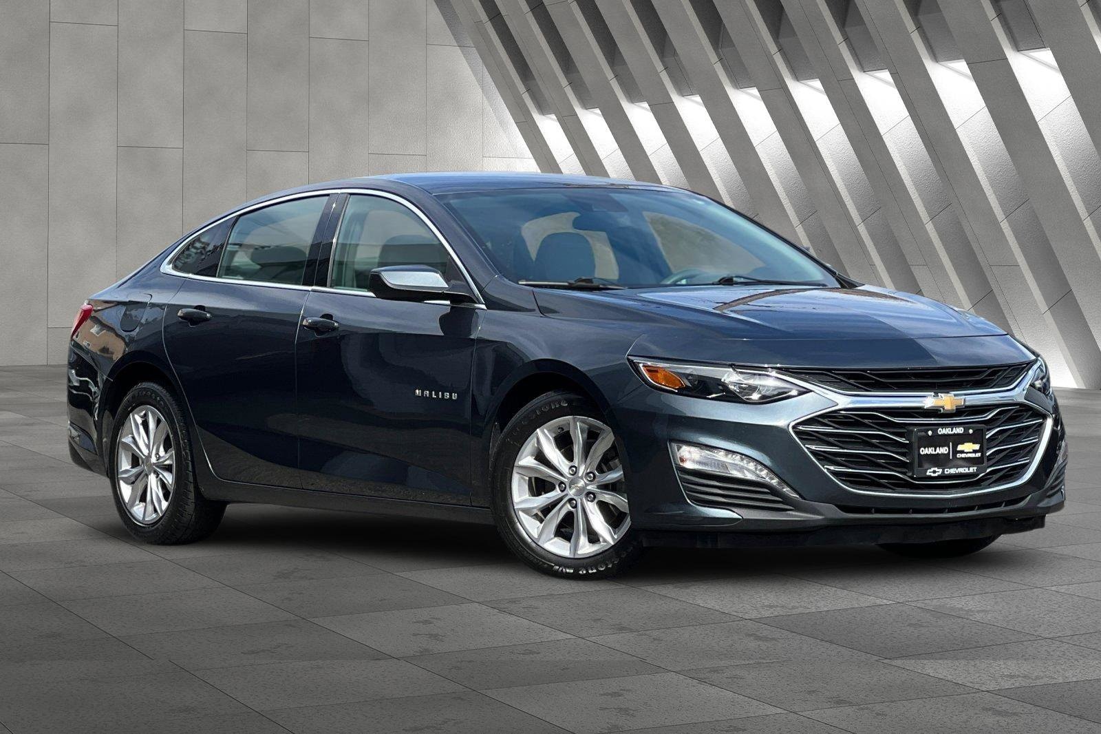 Used 2021 Chevrolet Malibu 1LT with VIN 1G1ZD5STXMF009607 for sale in Oakland, CA