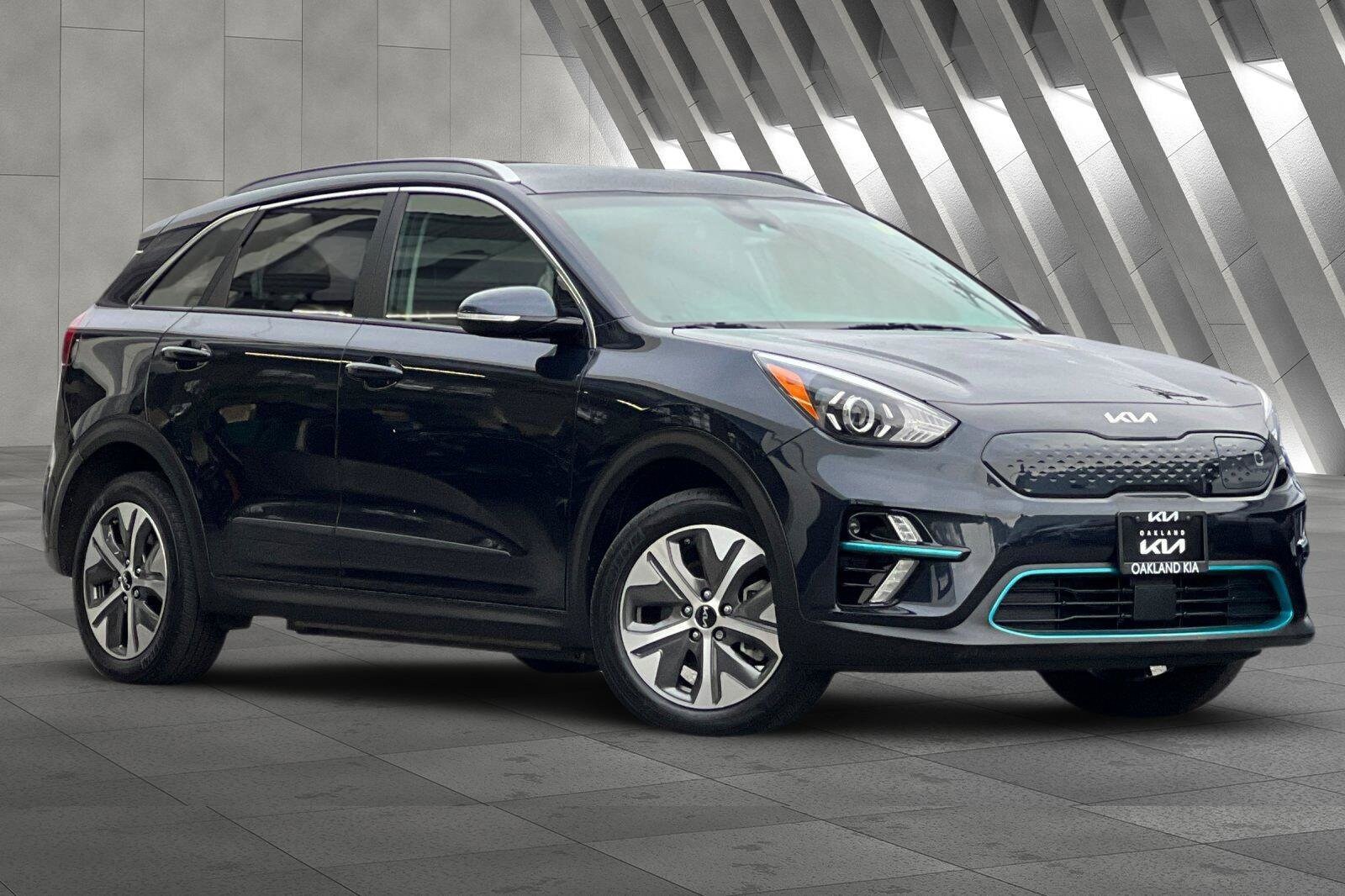 2022 Kia Niro EV EX photo 2