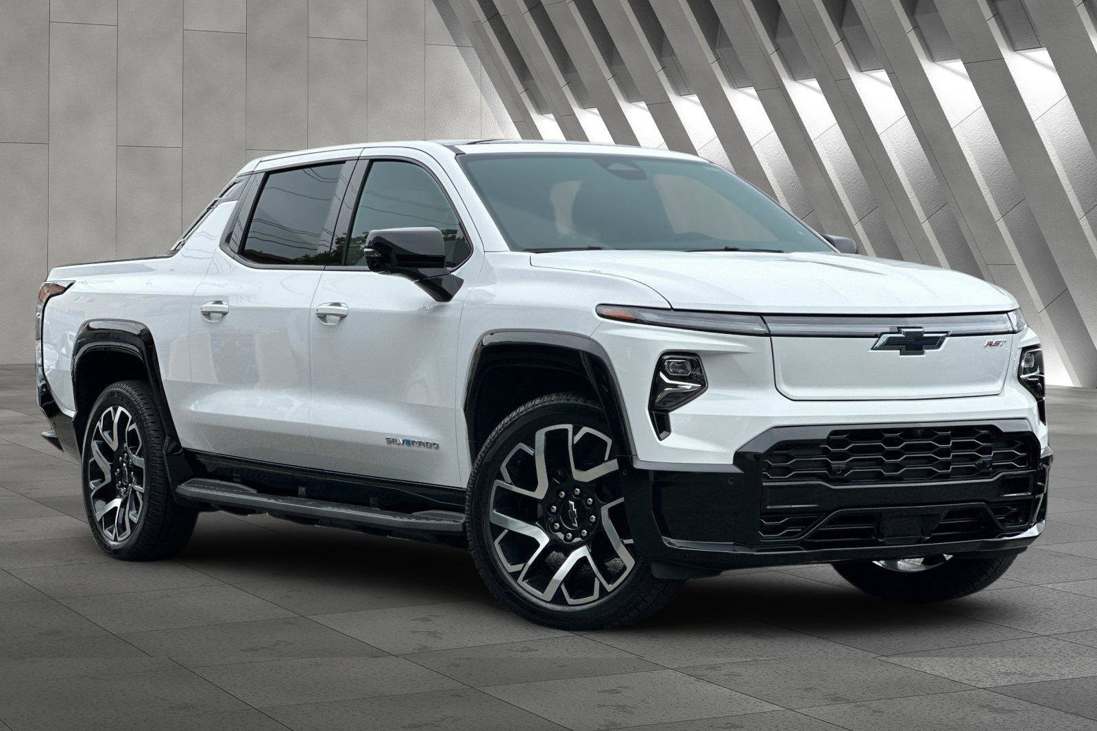 Used 2024 Chevrolet Silverado EV RST with VIN 1GC40ZEL0RU304475 for sale in Oakland, CA