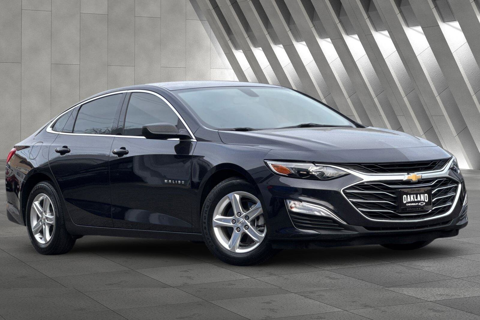 Used 2022 Chevrolet Malibu 1LS with VIN 1G1ZB5ST4NF189271 for sale in Oakland, CA