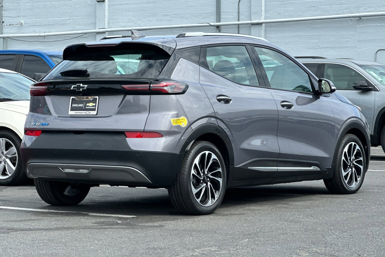 2022 Chevrolet Bolt EUV Premier photo 3