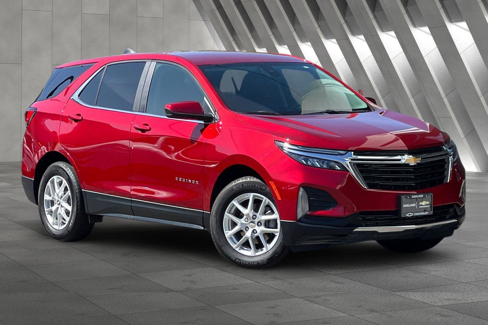 Used 2023 Chevrolet Equinox LT with VIN 3GNAXKEG8PS190626 for sale in Oakland, CA