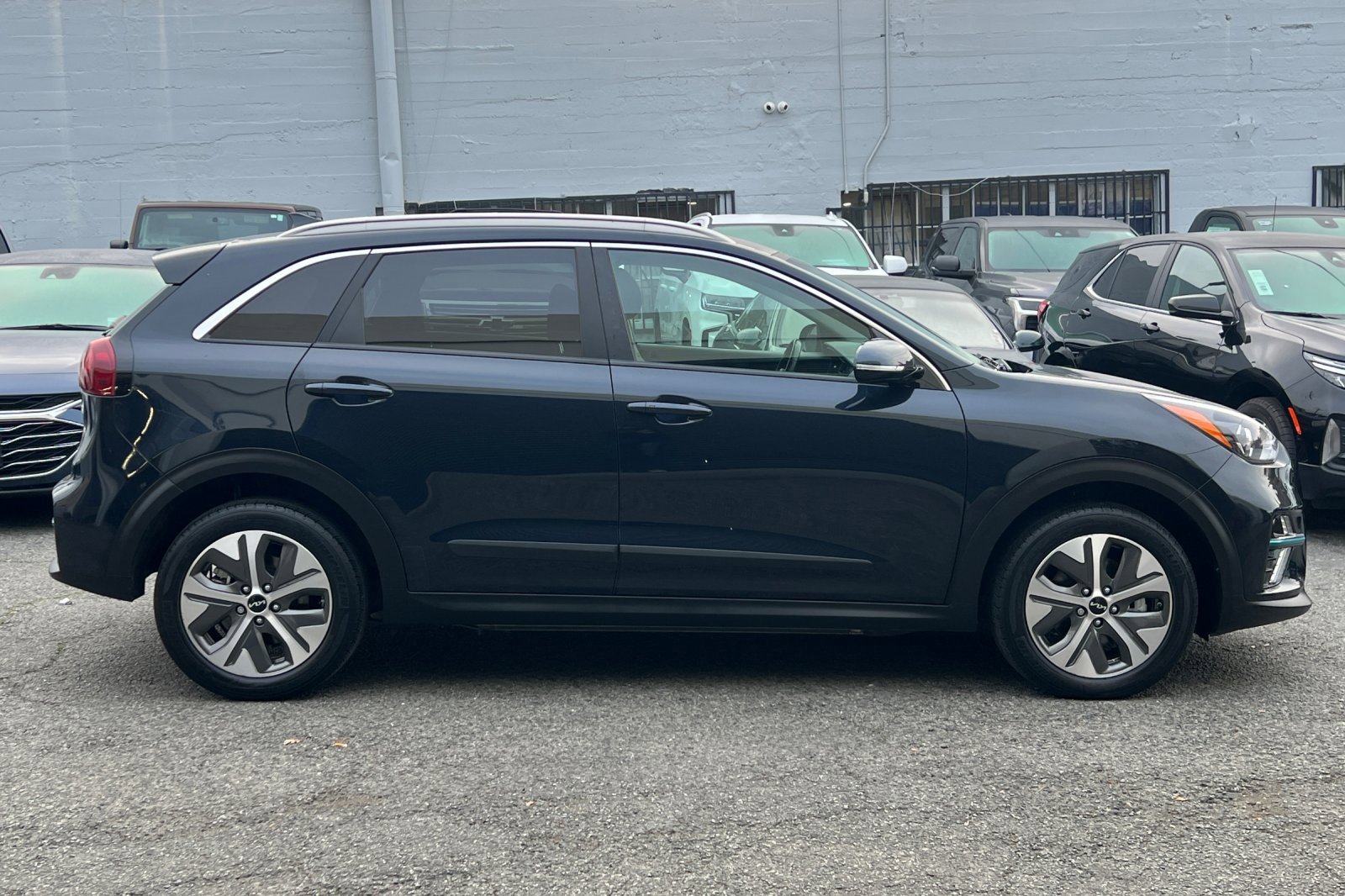 2022 Kia Niro EV EX photo 3