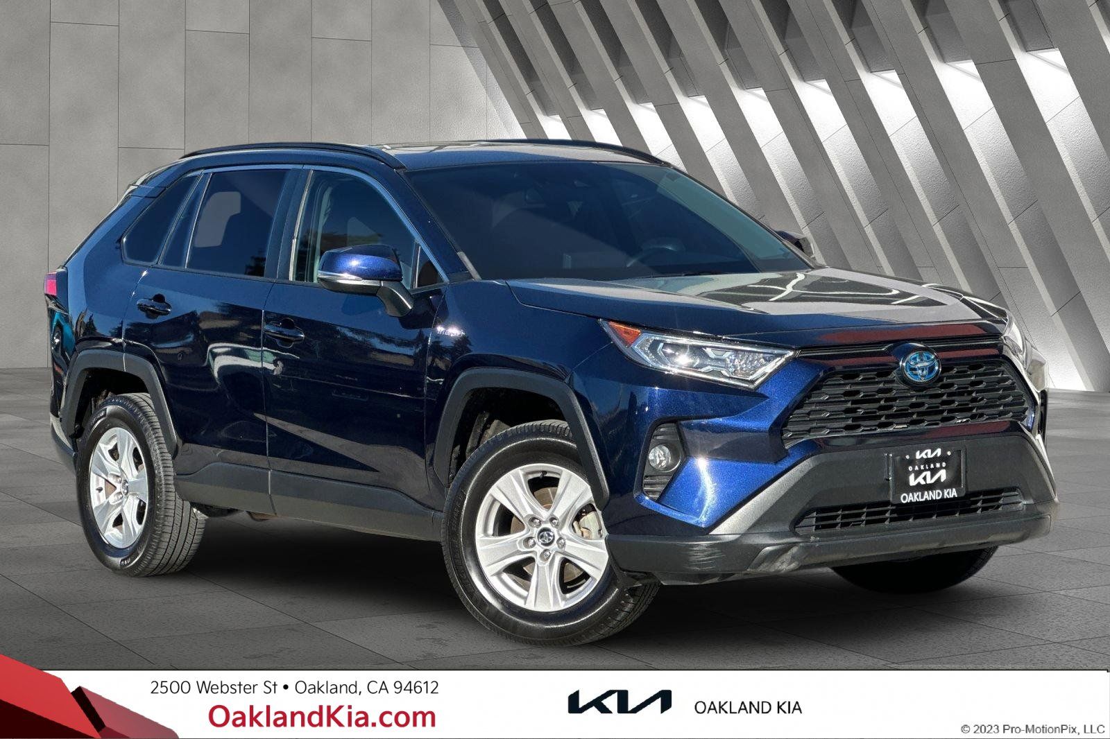 2020 Toyota RAV4 XLE
