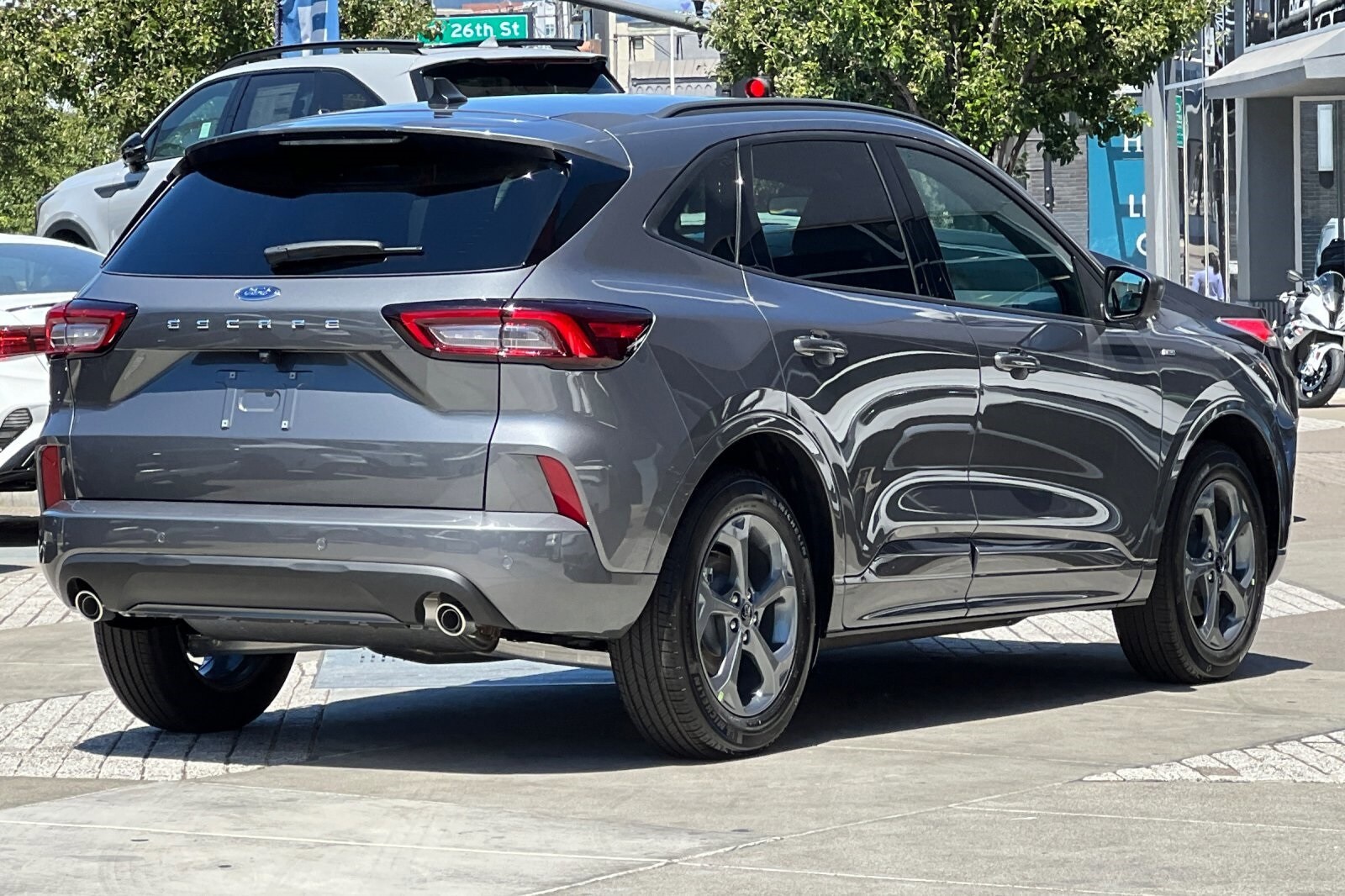 2023 Ford Escape ST-Line photo 4