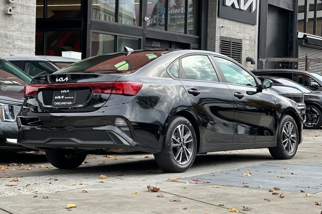 Used 2024 Kia Forte LXS Sedan