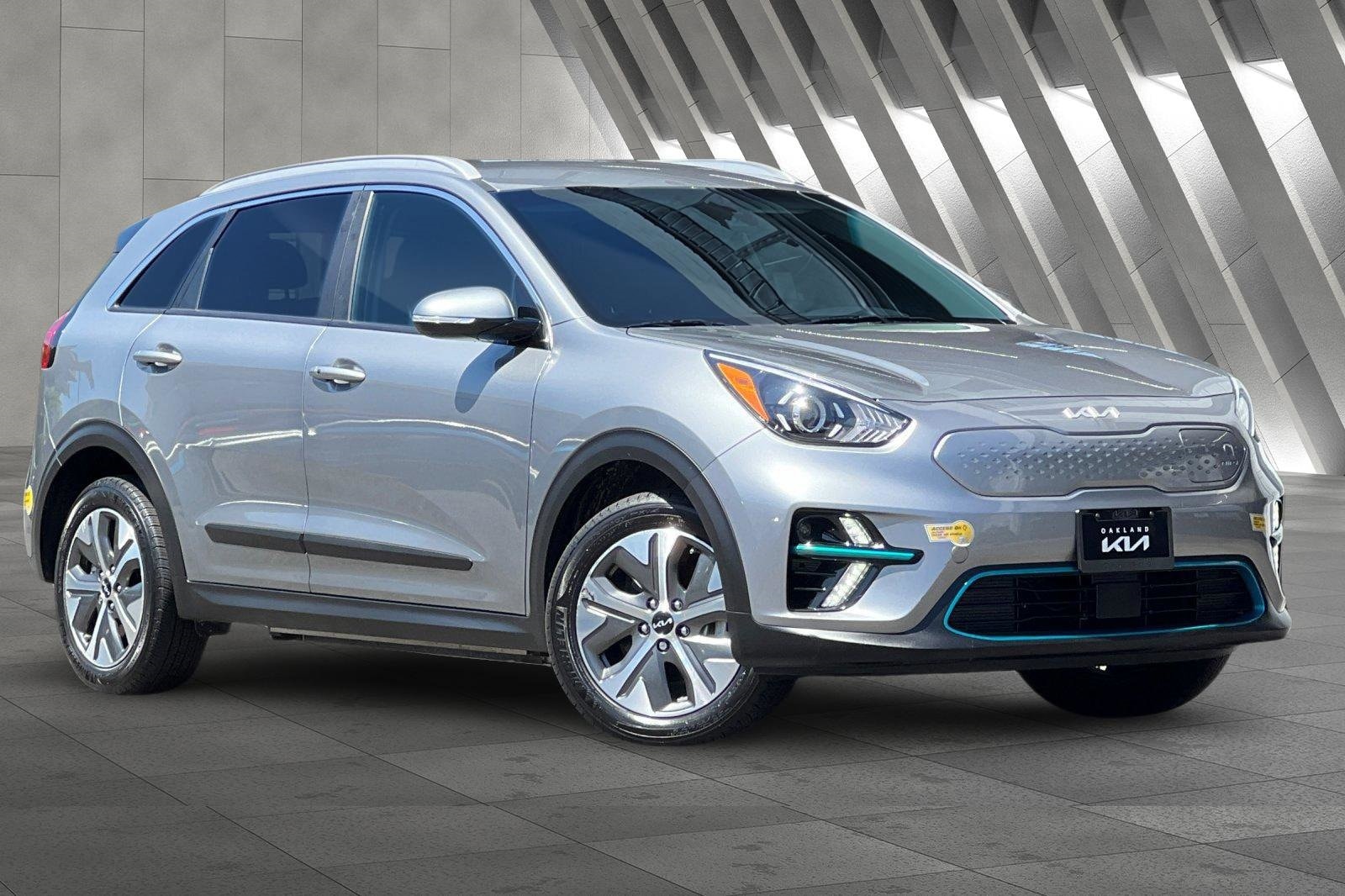 Used 2022 Kia Niro S with VIN KNDCC3LG0N5160713 for sale in Oakland, CA