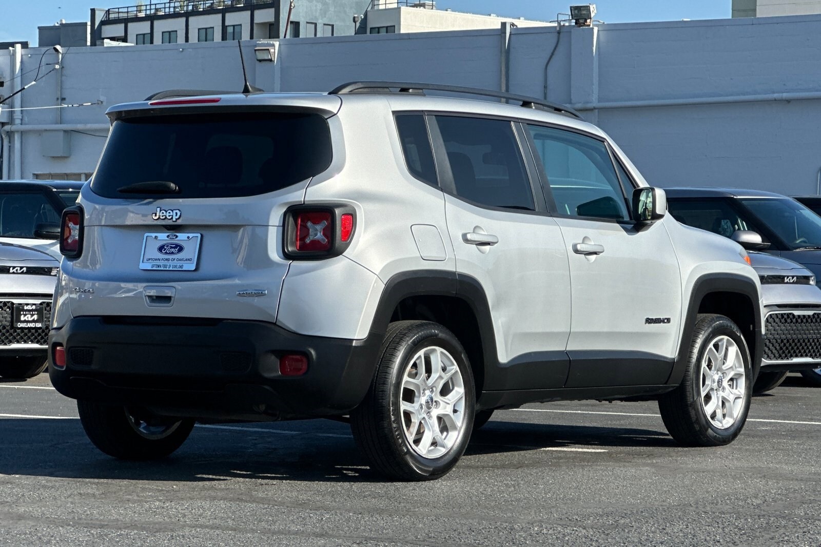 2018 Jeep Renegade Latitude North Edition photo 4