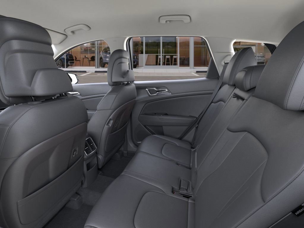 2025 Kia Sportage EX - Photo 18