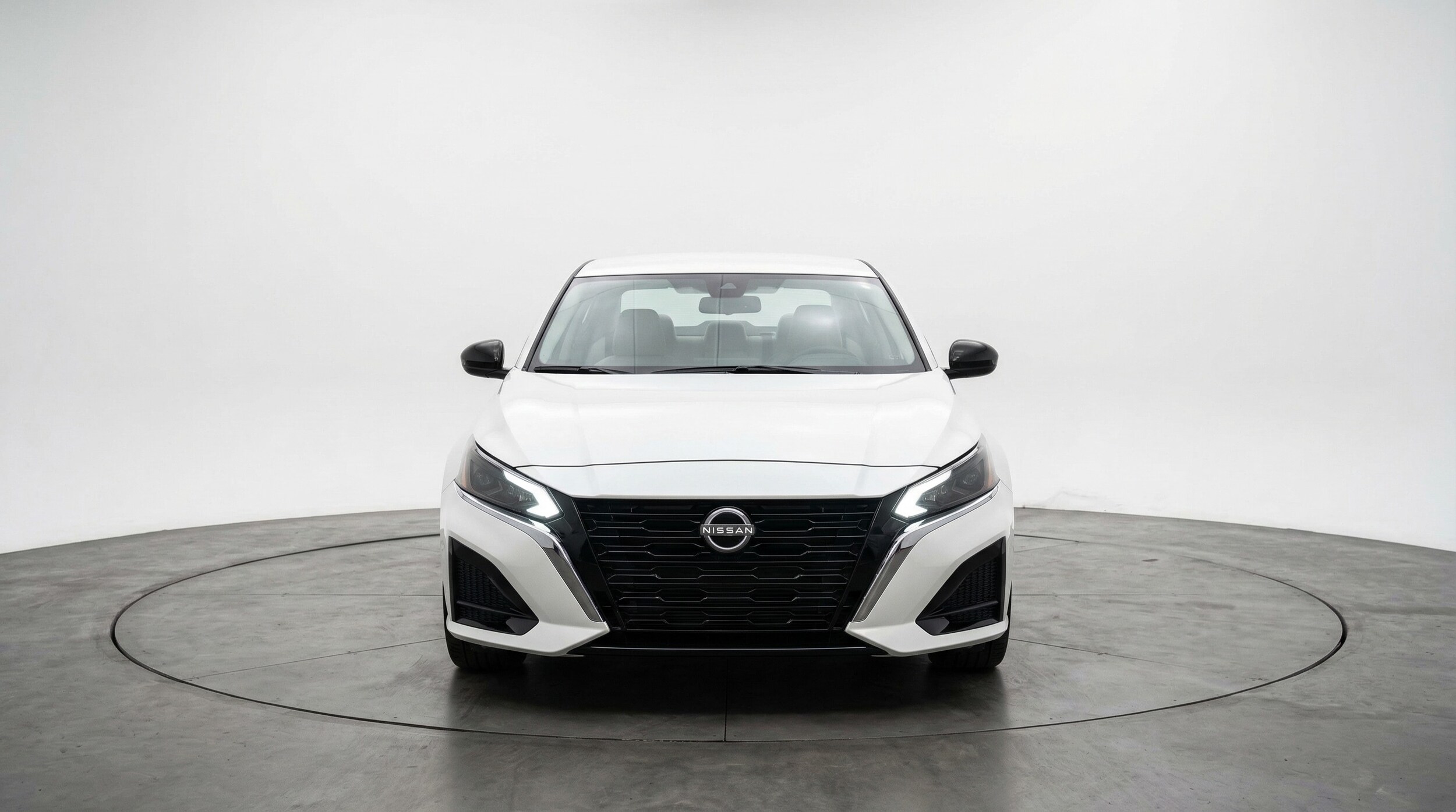 Thumbnail: 2025 Nissan Altima - 2