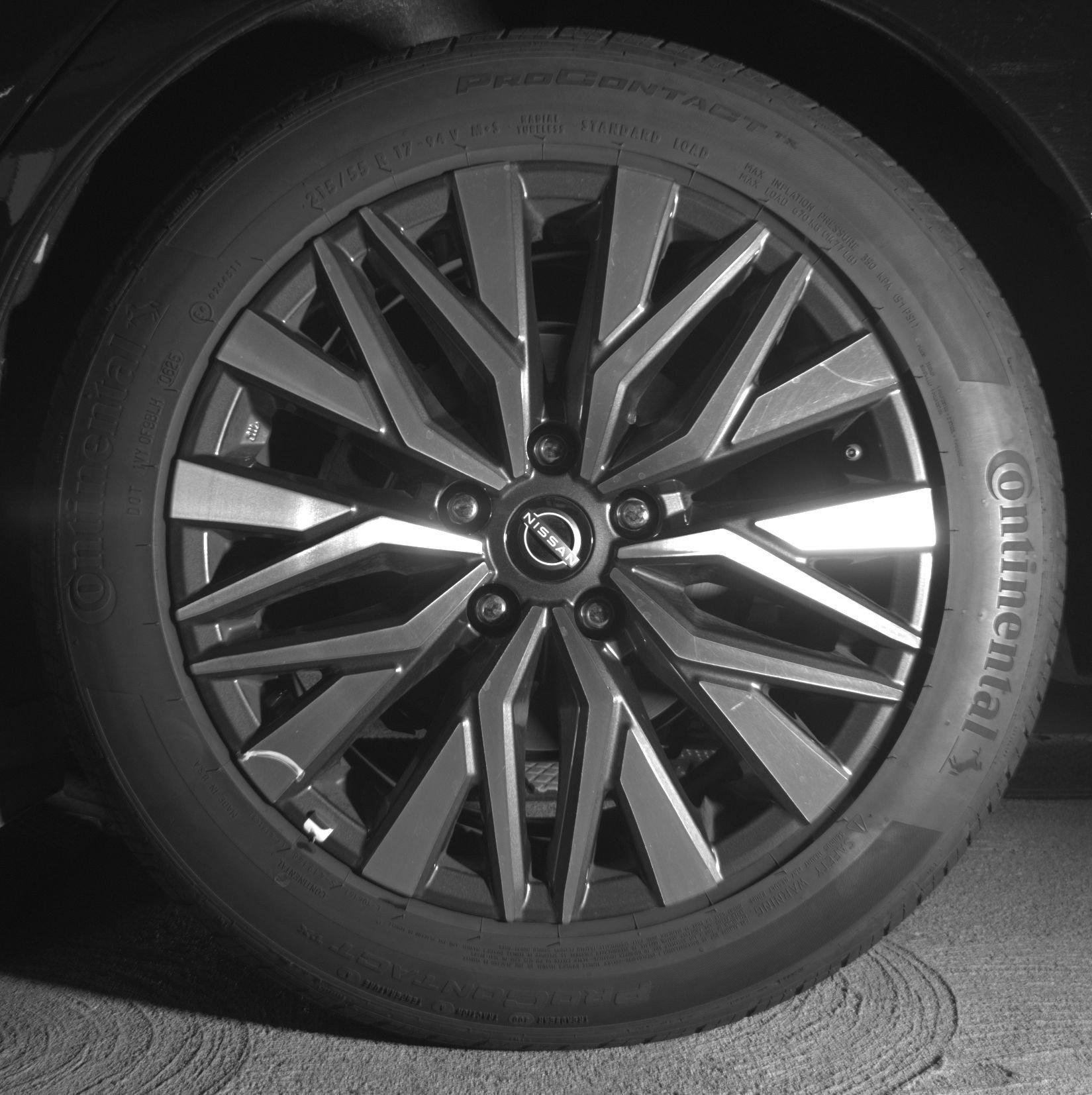 2025 Nissan Altima SV - Photo 13