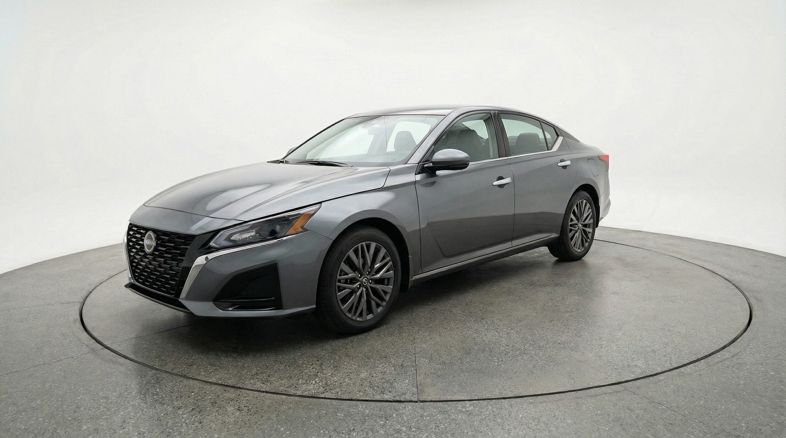 Thumbnail: 2025 Nissan Altima - 3