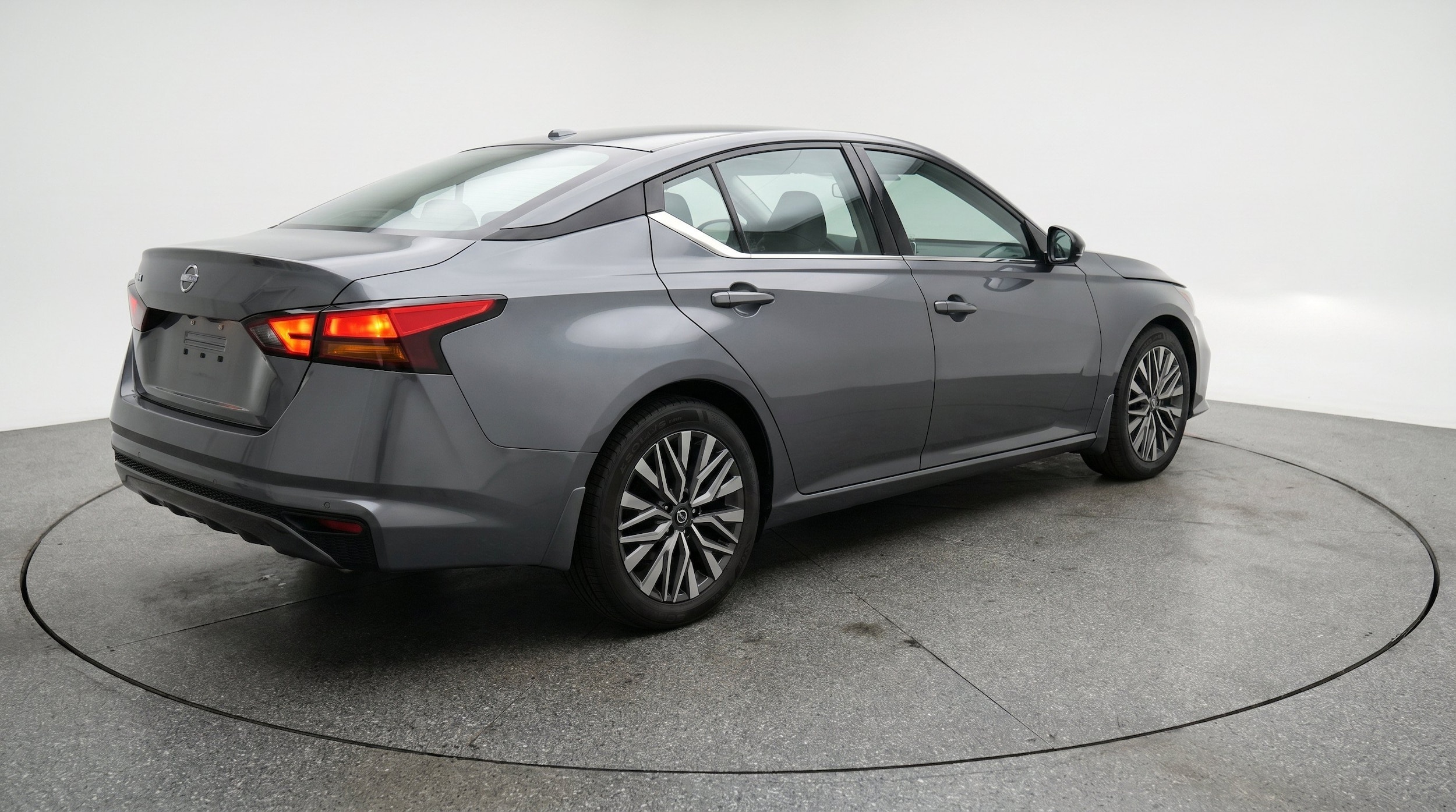 Thumbnail: 2025 Nissan Altima - 9