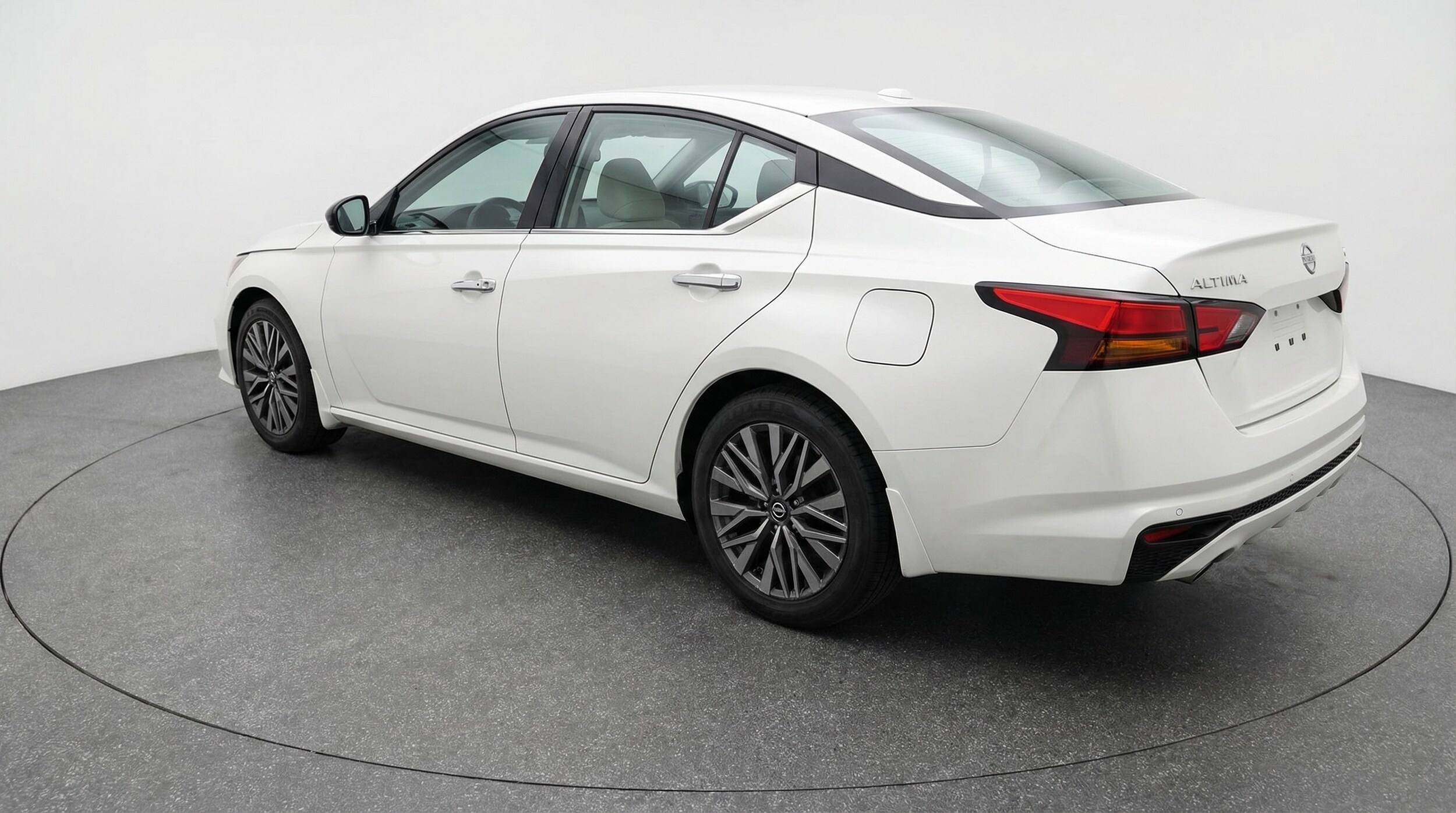 Thumbnail: 2025 Nissan Altima - 5