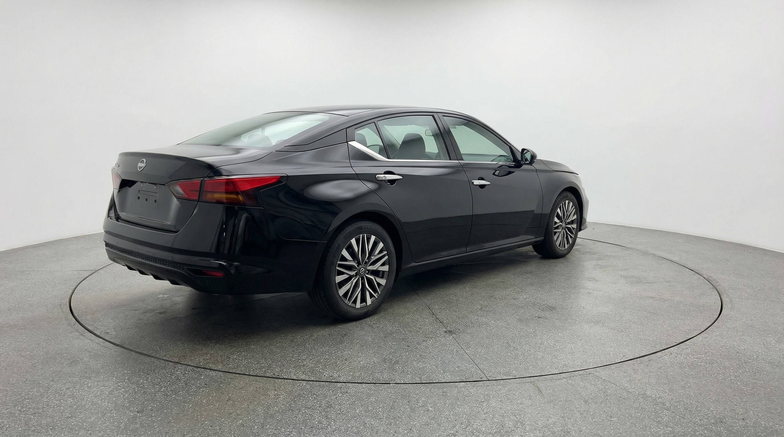 Thumbnail: 2025 Nissan Altima - 7