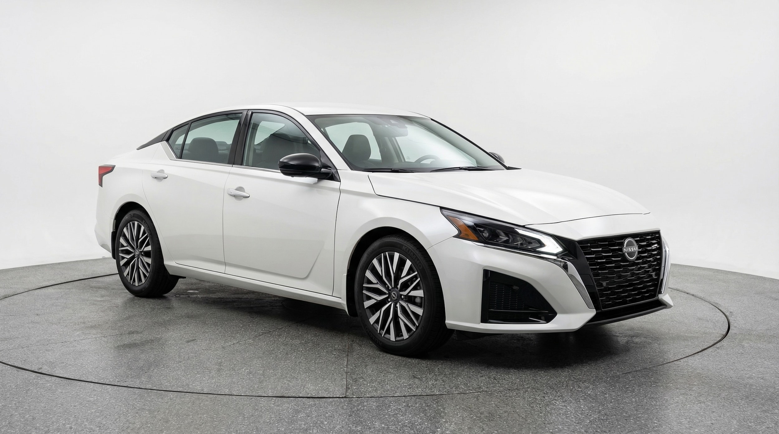 Thumbnail: 2025 Nissan Altima - 1