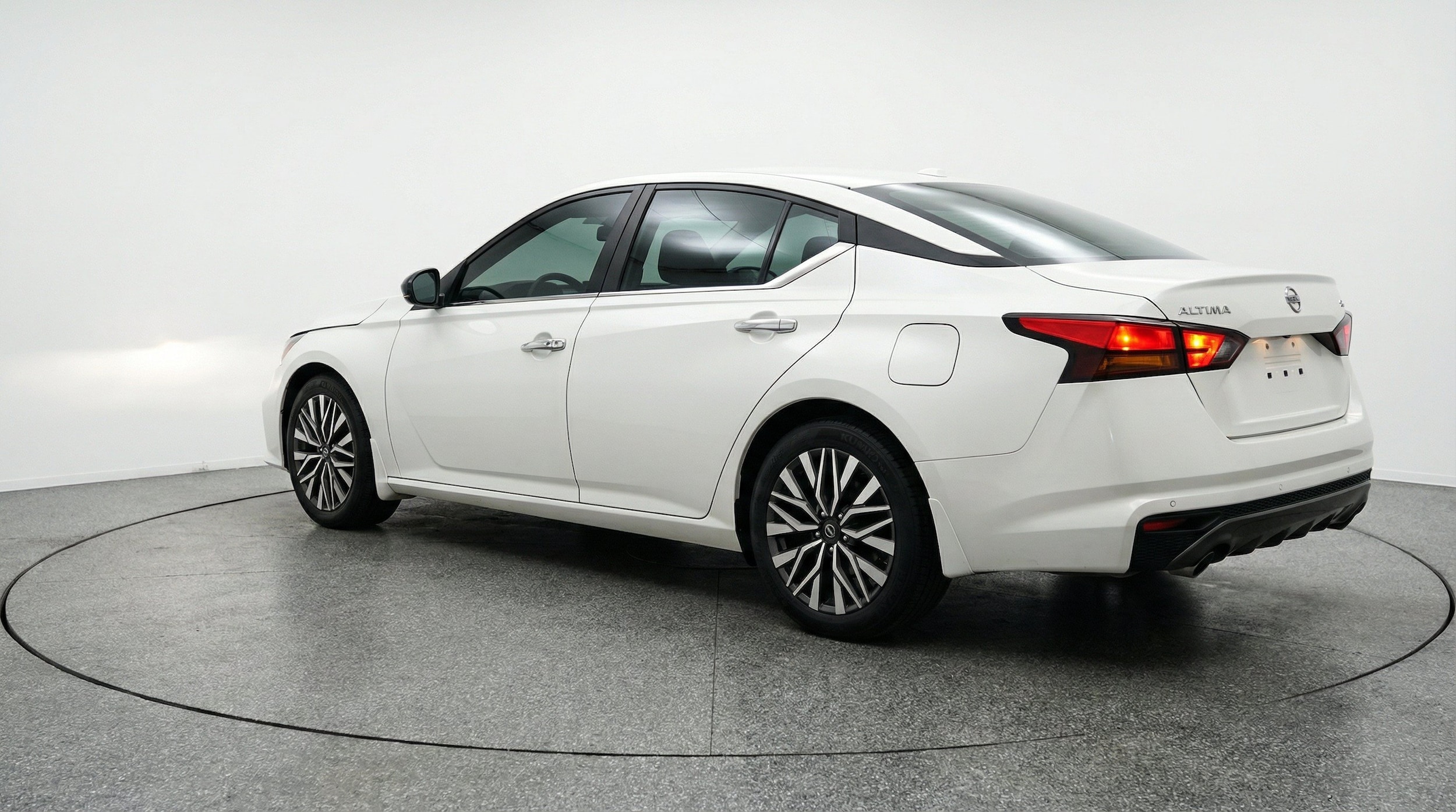Thumbnail: 2025 Nissan Altima - 6